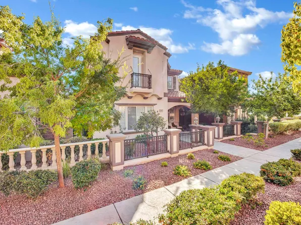 2315 Malaga Peak St, Las Vegas, NV 89135