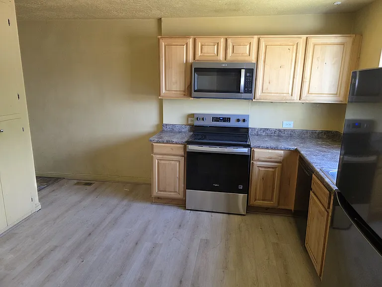 5041 S 4420 W — Photo 3