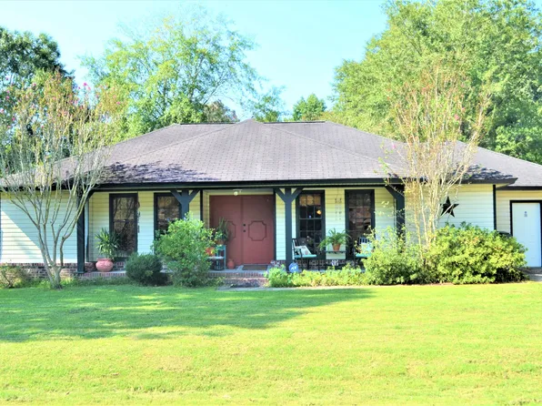 202 Pelican St, Ladson, SC 29456
