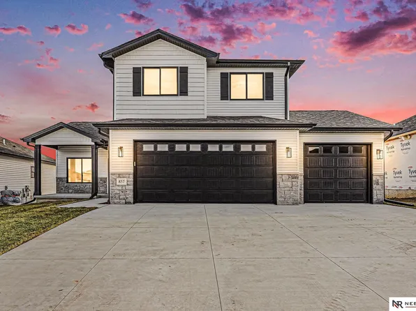 857 W El Alameda St, Lincoln, NE 68523