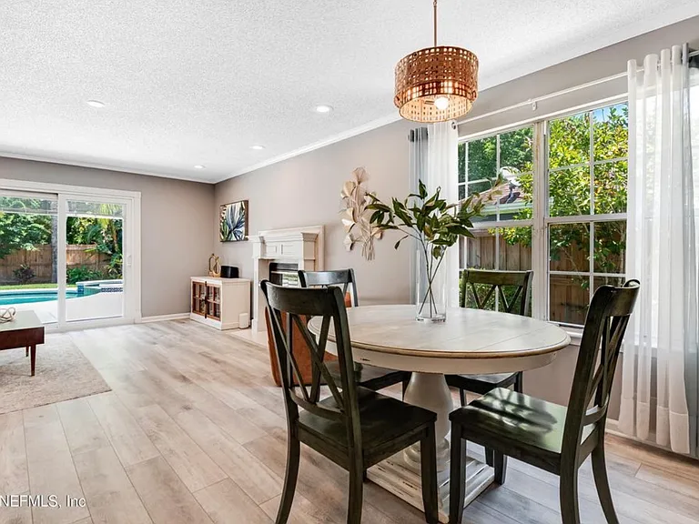 12381 Apple Leaf Dr — Photo 20