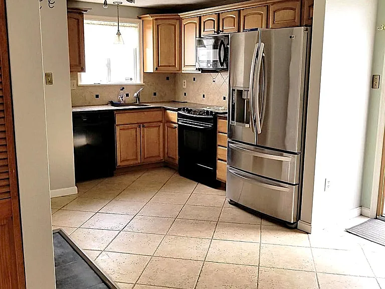 3581 Brickwall Ln — Photo 7
