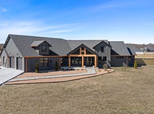 456 Tuscan Rd E, Ardmore, OK 73401
