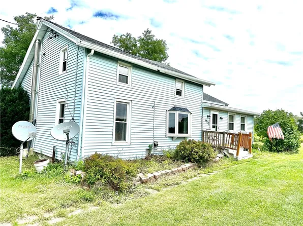 6235 Telephone Rd, Pavilion, NY 14525