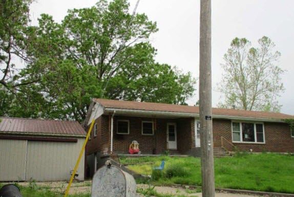 2nd image of 103 Missouri St