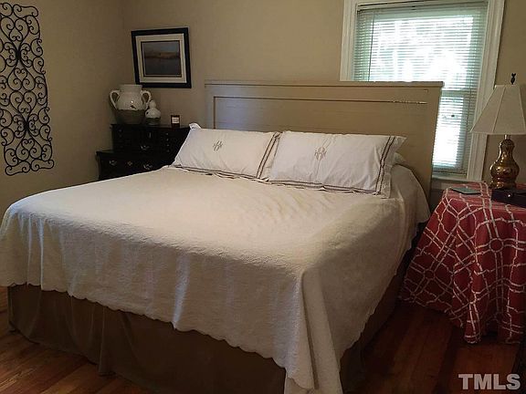 5th image of 3617 Yorkshire Dr