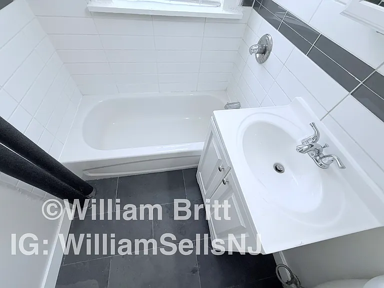 266 Beech St #31 — Photo 8