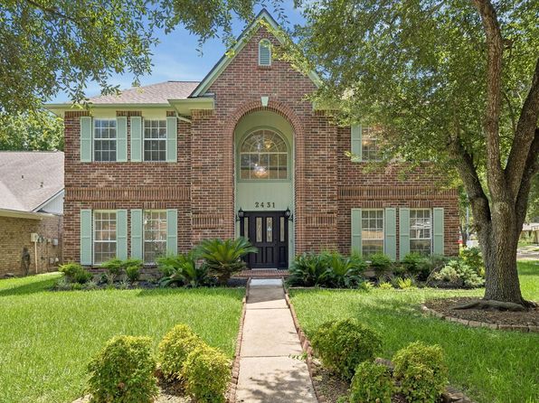 2431 Parkwood Ln