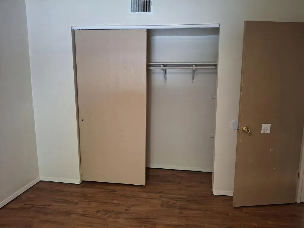 226 Stevan Apt F Carmi IL 62821 — Photo 4