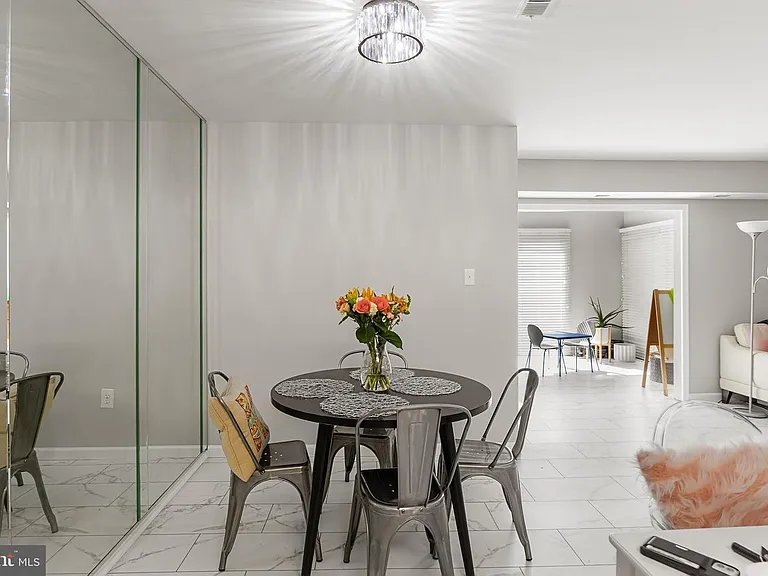 23 W Bluebell Ln #A — Photo 14