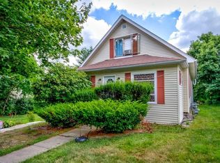 90 Kenberma Rd, Worcester, MA 01604