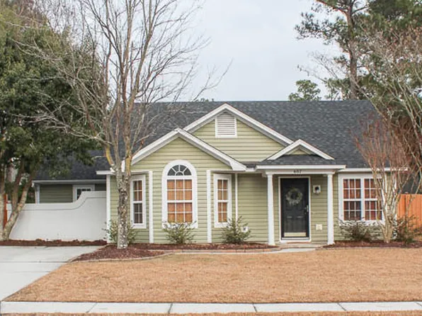 607 N Hopscotch Ct, Wilmington, NC 28411