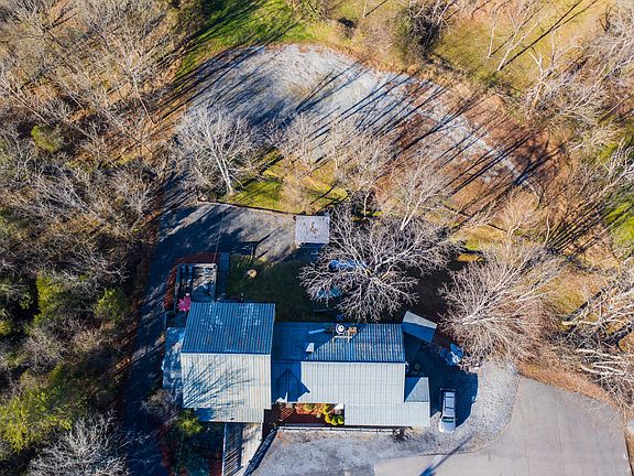 2nd image of 4903 N Roan St