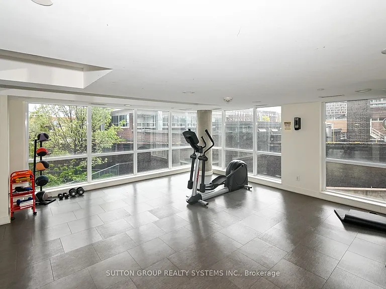 20 Joe Shuster Way #705 — Photo 17