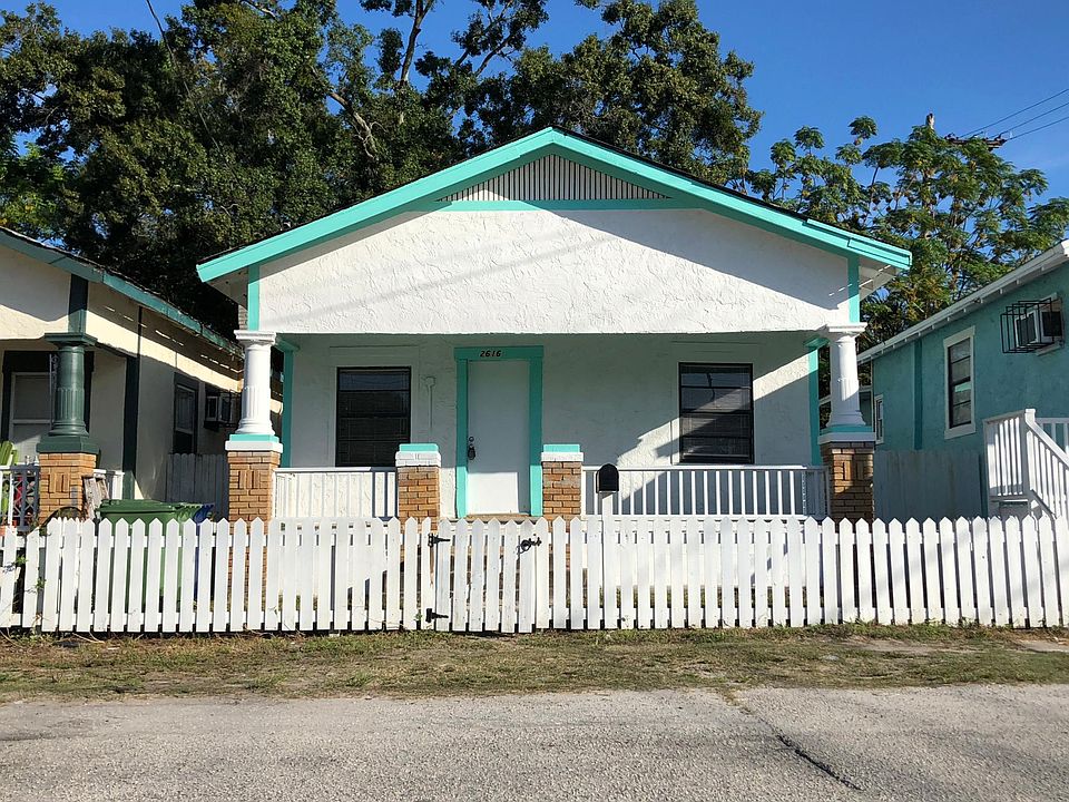 1st image of 2616 E 11th Ave