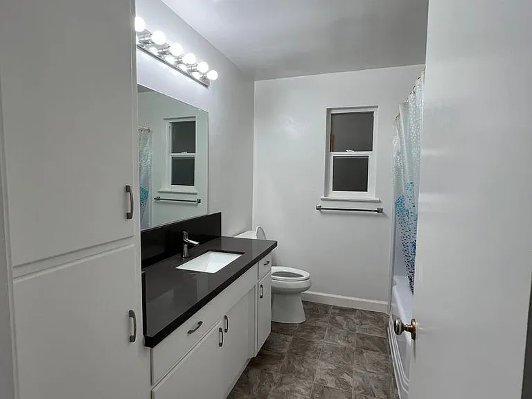 435 Ocean View Ave — Photo 4
