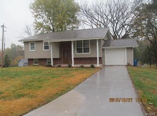 262 Churchill Ln, Ballwin, MO