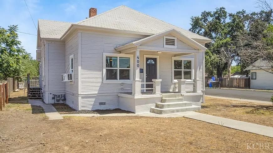 1st image of 400 W Cameron St