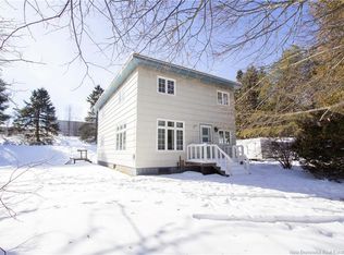 18 Moffatt Ln, Sackville, NB E4L 4E1