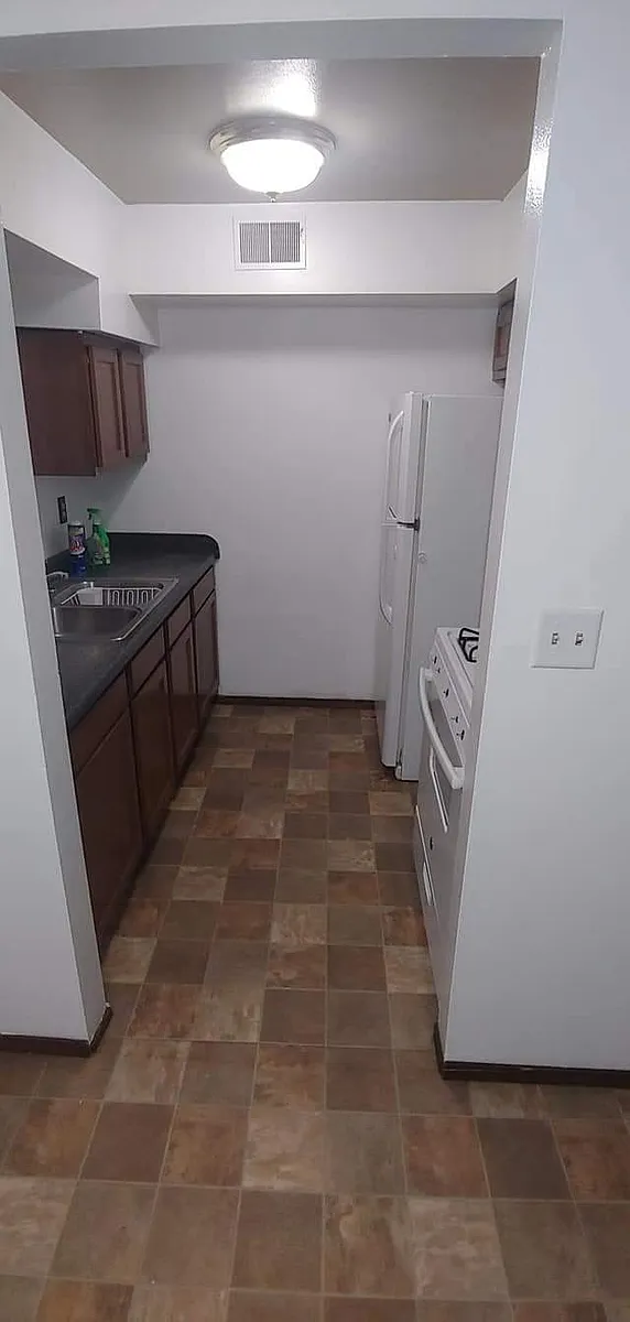 Building Photo - 1026 S 33rd St #3