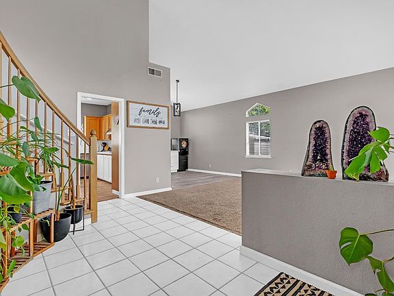 4th image of 2874 Conifer Drive