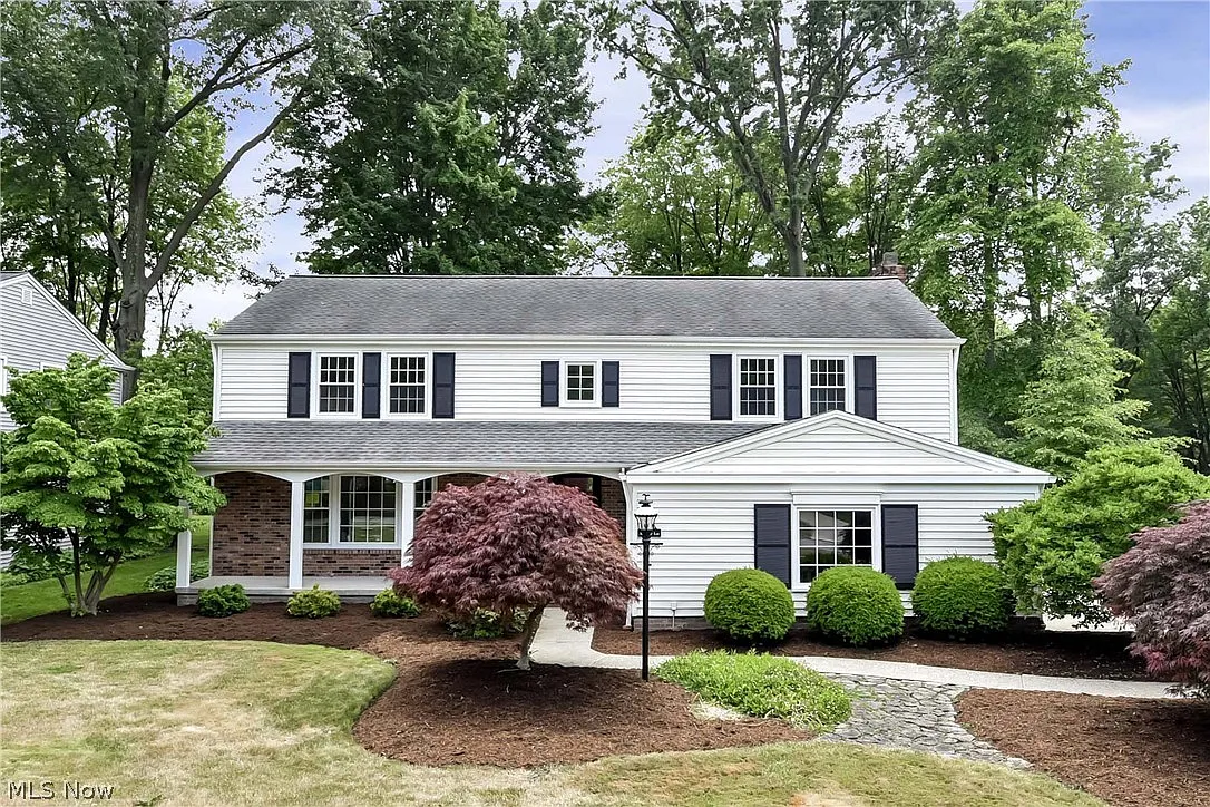 31307 Manchester Ln photo 1