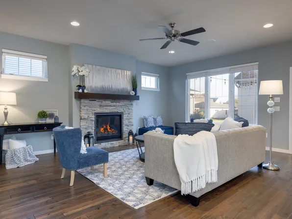 3255 Prospect Dr, Sun Prairie, WI 53590