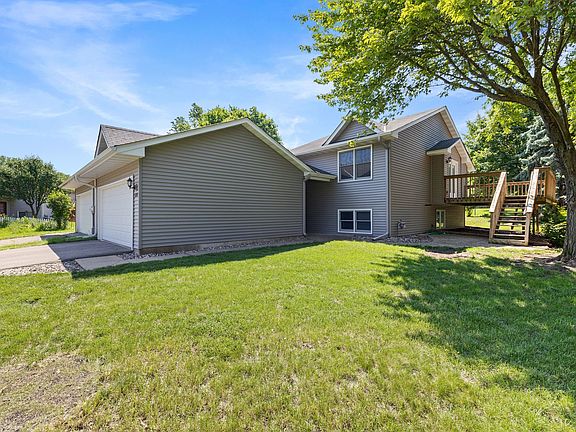 2nd image of 1711 Slater Ln