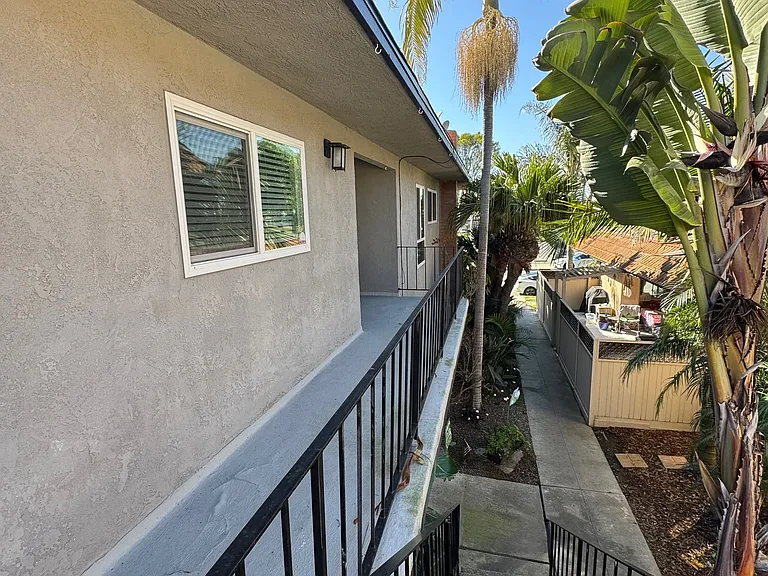 16102 Waikiki Ln #C — Photo 2