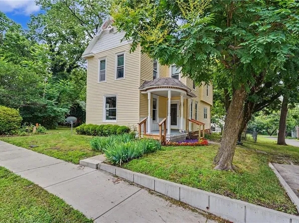 803 Church St, Eudora, KS 66025
