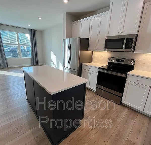 4750 Chastain Ave — Photo 5