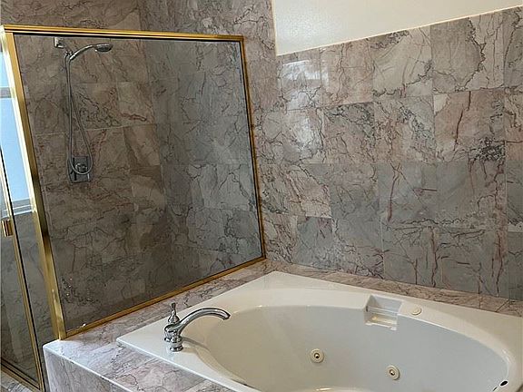 5th image of 106 S Catalina Ave #B