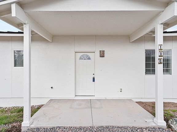 5th image of 100 S BLUE HERON Drive