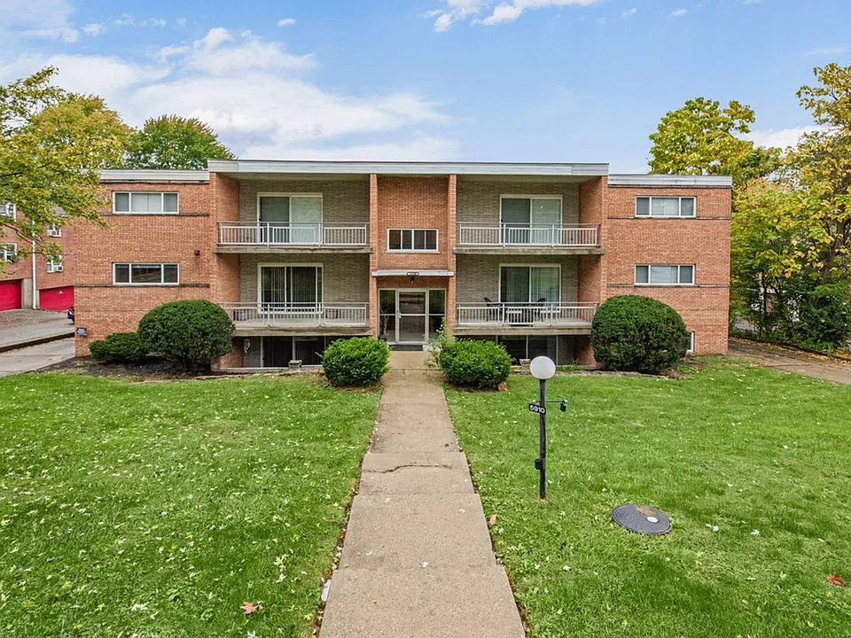 5910 Belmont Ave #4