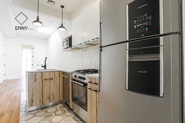 Rented by ERNY LLC | media 1