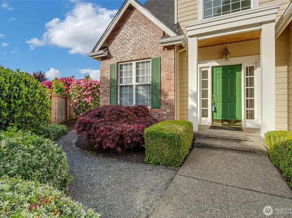 2113 12th Ave NW, Puyallup, WA 98371