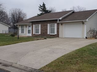 220 N Sunny Side Ct, Columbia, MO 65201
