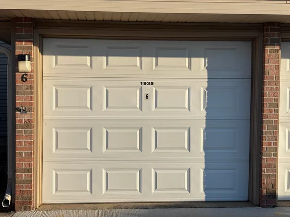 1935 Lafayette St APT 6, Janesville, WI 53546