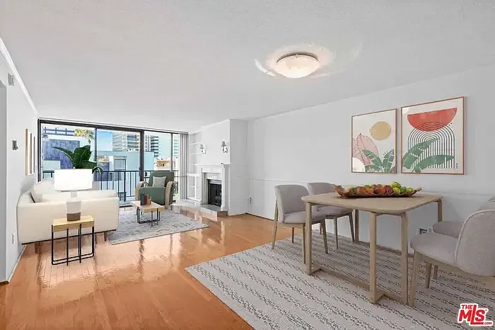 2 bed, 1094 sqft, $3,895 — Photo 2