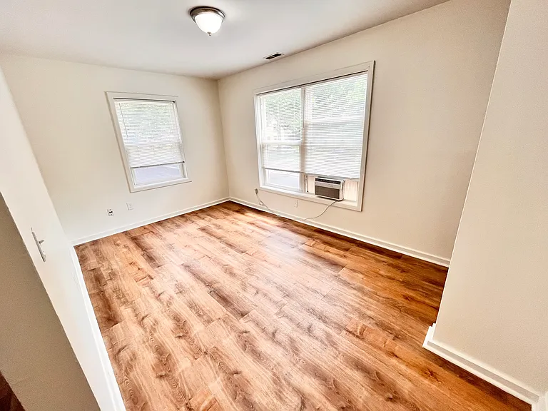 119 Bassett St #2B — Photo 7