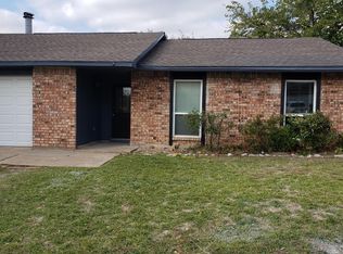 7433 Tunbridge Dr, North Richland Hills, TX 76182