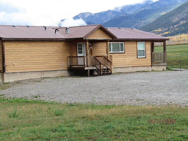 733 Prater Canyon Rd — Photo 2