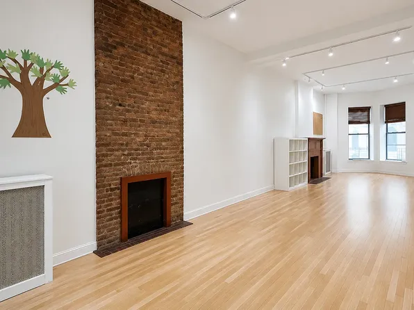 242 6th Ave #1, Brooklyn, NY 11215