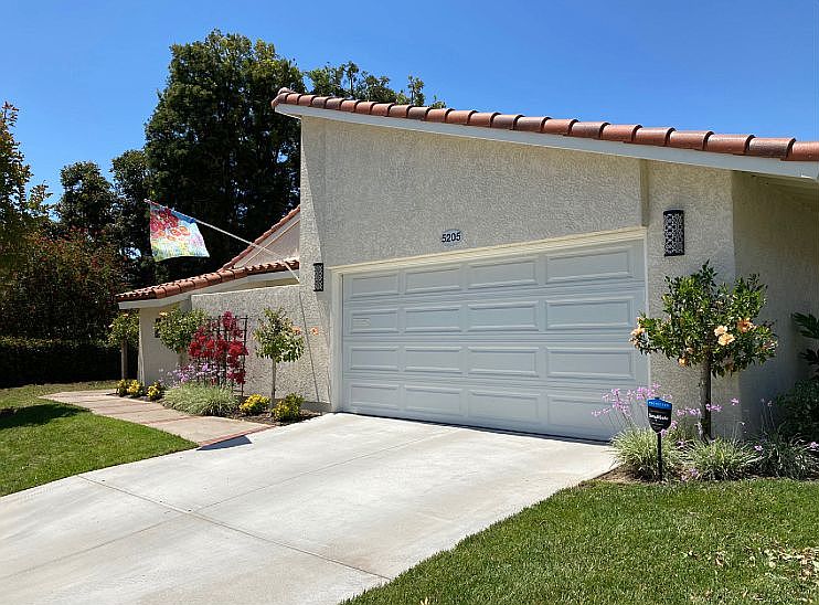 2nd image of 5205 Avenida Despacio