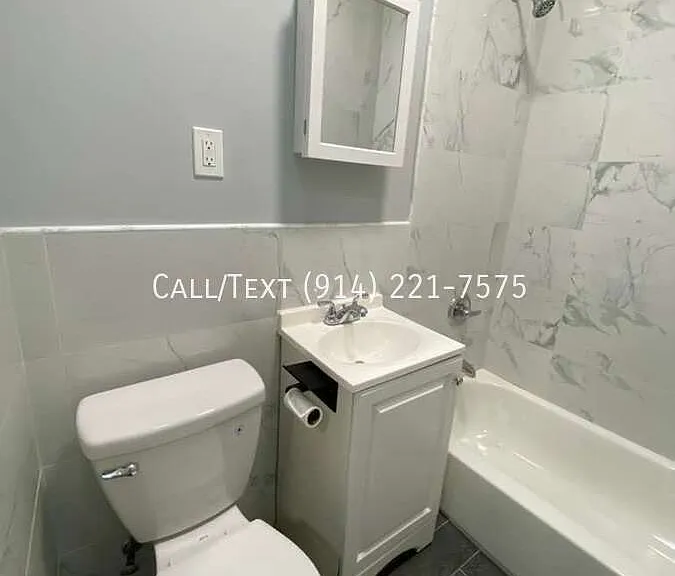 33 Saint Josephs Ave — Photo 9
