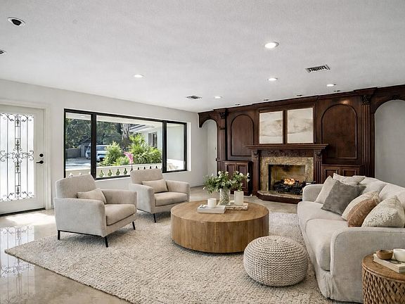 5th image of 2425 Fryer Pt