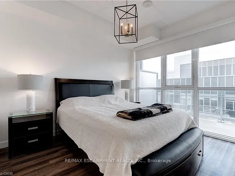 2087 Fairview St #2101 — Photo 14