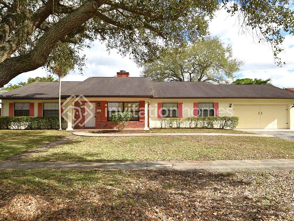1st image of 10226 SW 49th Pl