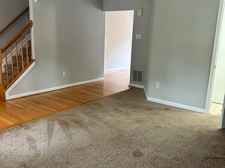 11 Winlo Ct — Photo 3