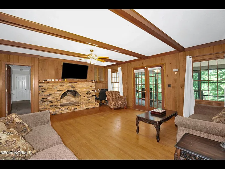 230 Summer Tree Ct #A — Photo 4